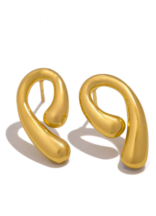 Sculptured Design Gold Earrings