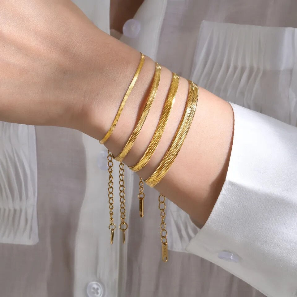 Herringbone Chain Bracelet in Gold Vermil