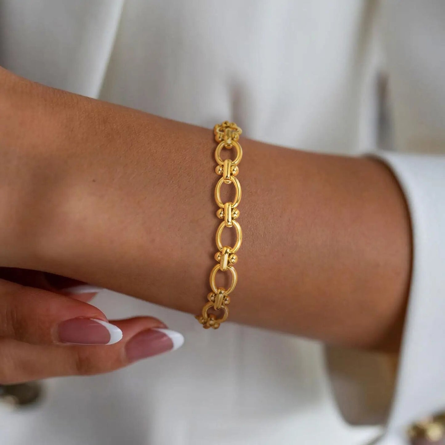 Oval Link Chain Bracelet in 14K Gold Plating