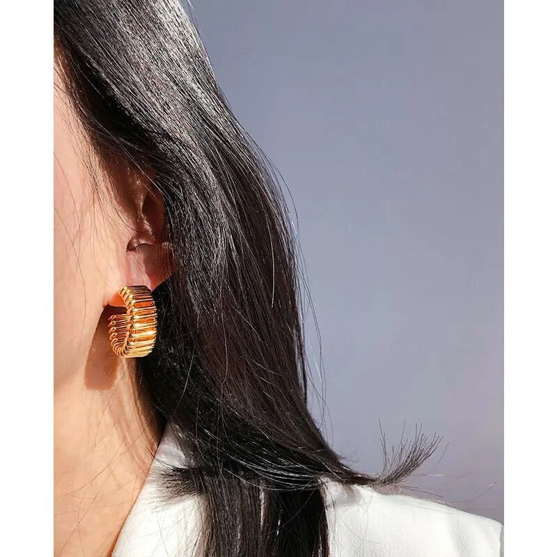 Chunky Ribbed Hoop Earrings in Gold Vermeil