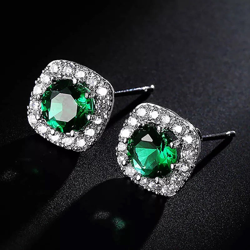 Necklace and Stud Earrings Set in Green Cubic Zirconia