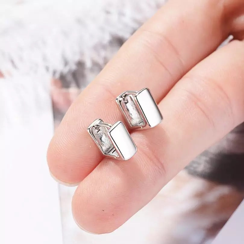 Mini Square Huggie Earrings in 925 Sterling Silver